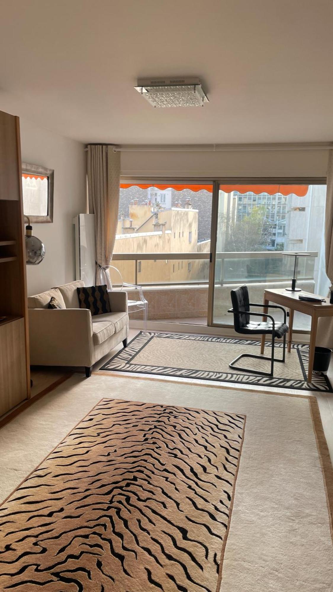 Un Studio De Luxe Les Champs Elysees Parijs Buitenkant foto