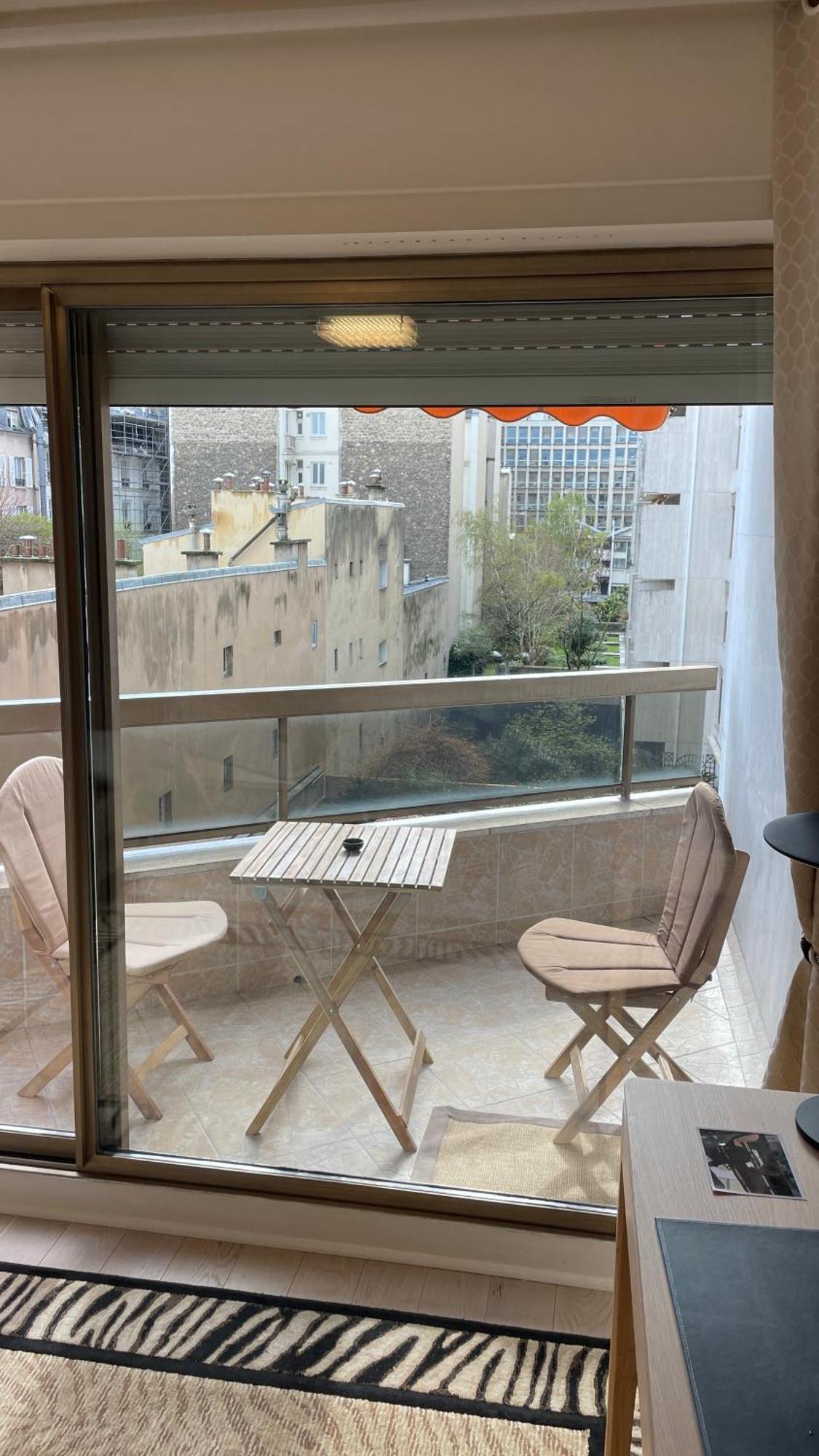 Un Studio De Luxe Les Champs Elysees Parijs Buitenkant foto